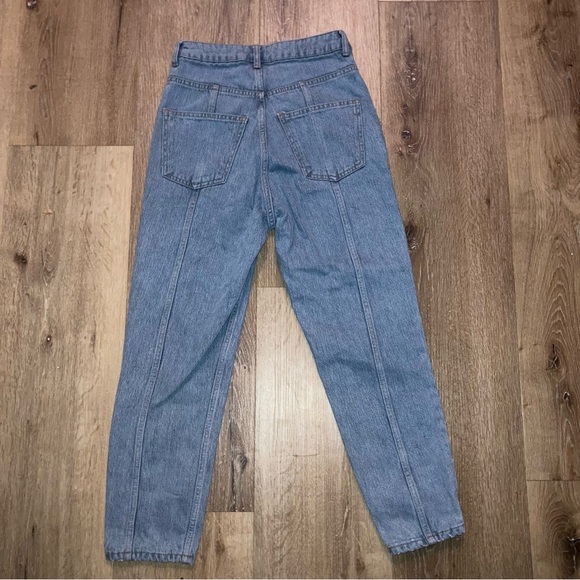 Topshop Yoke Bleach Mom Jeans High-Rise Denim Blue tapered Jeans Size 26 | Y2K - Picture 2 of 10